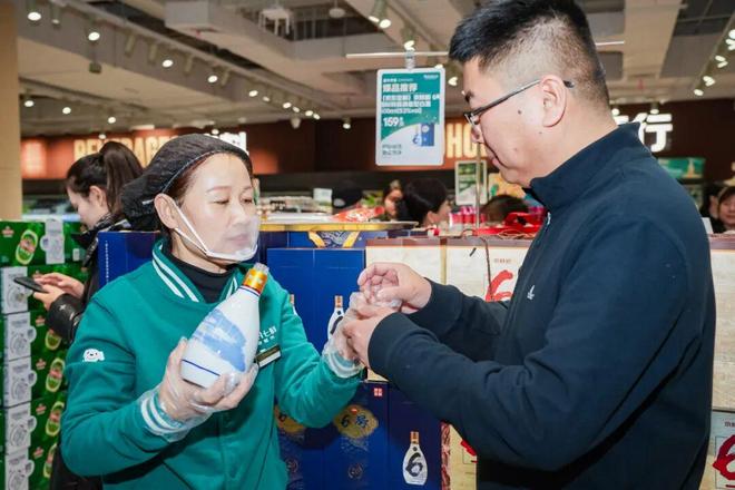 首店：揭秘超级供应链打造的又好又便宜pg电子试玩探访京东七鲜超市石家庄(图13)